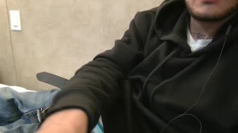 Snapshot of dylp400 chatting on 01.14.25 dylp400 online show from 01.14.25