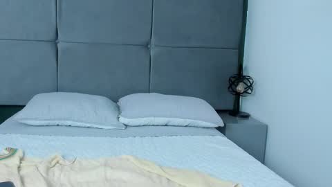 Snapshot of dymoni222 chatting on 02.20.25 dymoni222 online show from 02.20.25