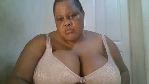 ebony_magixs online show from 09.28.25