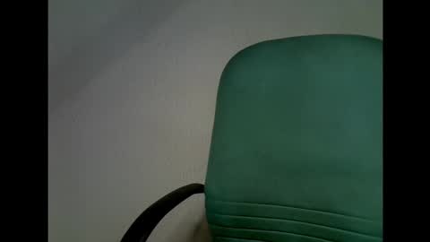 Snapshot of ebony_plumx12 chatting on 09.21.25 Prisy online show from 09.21.25