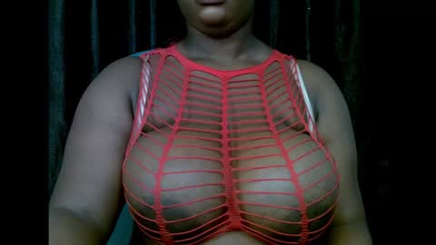Snapshot of ebony_plumx12 chatting on 10.13.25 Prisy online show from 10.13.25