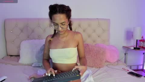 Snapshot of ebonygoddes03 chatting on 12.16.24 Queen Ebony online show from 12.16.24