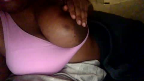 Snapshot of ebonygoddessexy chatting on 11.06.25 ebonygoddessexy online show from 11.06.25