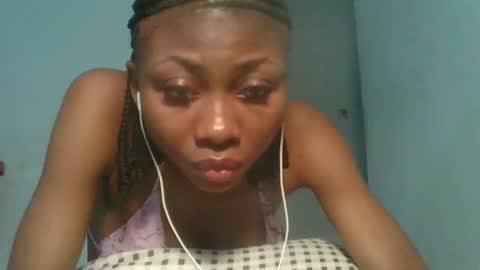 Snapshot of ebonyxxbabe chatting on 10.10.25 ebonyxxbabe online show from 10.10.25