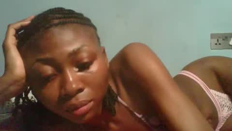 Snapshot of ebonyxxbabe chatting on 10.13.25 ebonyxxbabe online show from 10.13.25