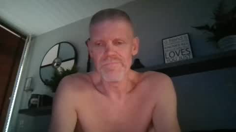 Snapshot of eddie4767 chatting on 09.08.25 eddie4767 online show from 09.08.25