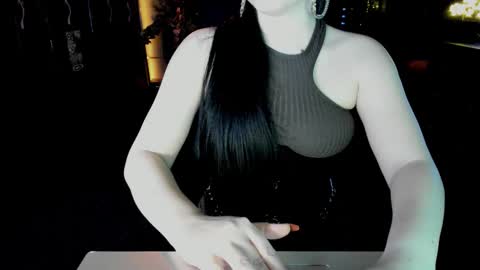 EdgeQueen69 online show from 10.17.25