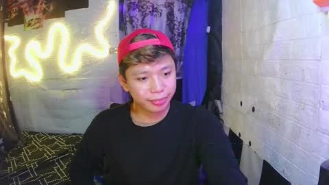 Snapshot of edrianburca052 chatting on 11.03.25 urasian chub online show from 11.03.25