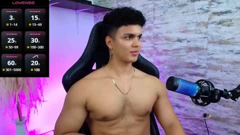 Snapshot of edward__clarck chatting on 02.02.25 EDWARD CLARCK online show from 02.02.25