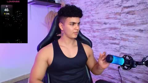 Snapshot of edward__clarck chatting on 11.06.25 EDWARD CLARCK online show from 11.06.25