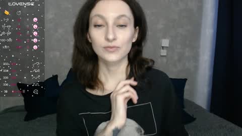 Snapshot of effy_gray chatting on 12.22.24 Anna online show from 12.22.24