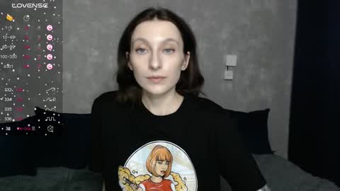 Snapshot of effy_gray chatting on 03.08.25 Anna online show from 03.08.25