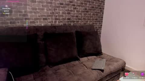 Snapshot of eitham_ chatting on 09.18.25 EITHAM online show from 09.18.25