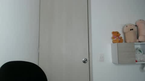 Snapshot of elandor__79876 chatting on 10.19.25 elandor online show from 10.19.25