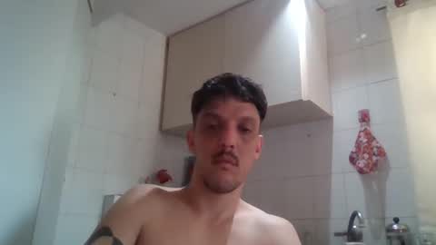 Snapshot of electrodreams chatting on 09.30.25 electrodreams online show from 09.30.25