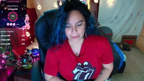 Snapshot of elektra_32 chatting on 12.23.24 elektra online show from 12.23.24