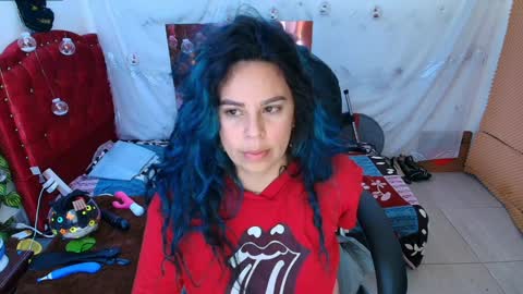 Snapshot of elektra_32 chatting on 01.11.25 elektra online show from 01.11.25