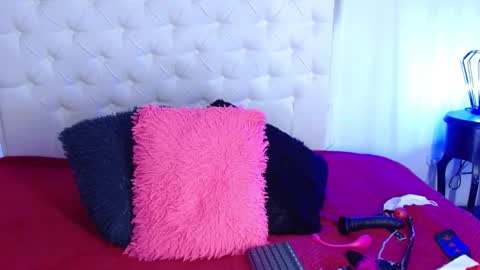 Elena online show from 12.14.24