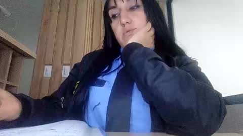 Snapshot of elenaramospulido chatting on 09.26.25 elenaramospulido online show from 09.26.25
