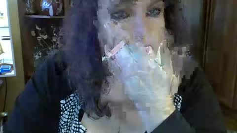 Snapshot of elenazed chatting on 02.19.25 ElenaZed online show from 02.19.25