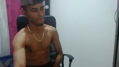 Snapshot of elherrero2024 chatting on 12.10.24 elherrero2024 online show from 12.10.24