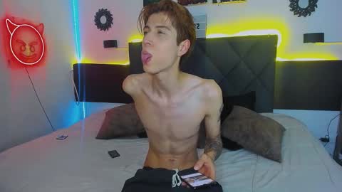 Snapshot of eliann_adam chatting on 01.13.25 eliann_adam online show from 01.13.25