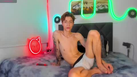 Snapshot of eliann_adam chatting on 09.16.25 eliann_adam online show from 09.16.25