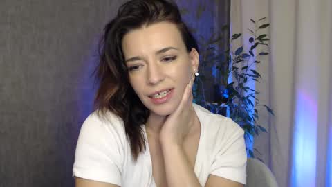 Snapshot of elinapretty chatting on 12.04.24 Elina online show from 12.04.24