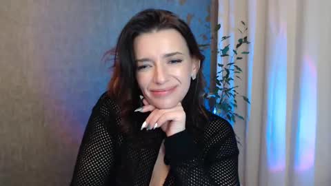 Snapshot of elinapretty chatting on 12.26.24 Elina online show from 12.26.24