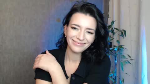 Snapshot of elinapretty chatting on 02.05.25 Elina online show from 02.05.25