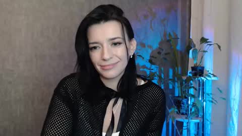 Snapshot of elinapretty chatting on 02.19.25 Elina online show from 02.19.25
