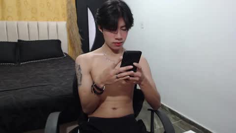 Snapshot of elio_collem chatting on 01.02.25 ELIO online show from 01.02.25