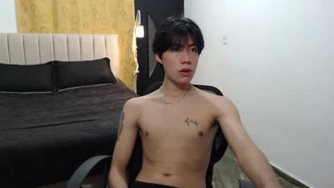 Snapshot of elio_collem chatting on 02.20.25 ELIO online show from 02.20.25