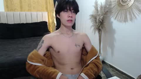 Snapshot of elio_collem chatting on 09.23.25 ELIO online show from 09.23.25