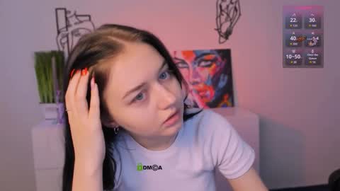 Snapshot of eliora_silk chatting on 11.08.25 eliora_silk online show from 11.08.25