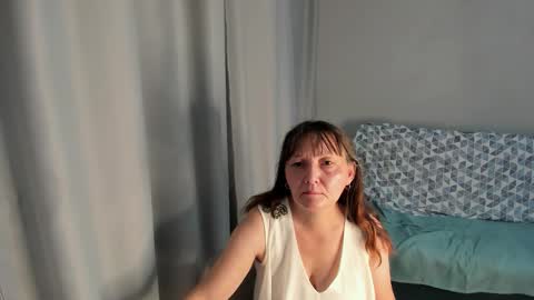 Elis online show from 10.21.25