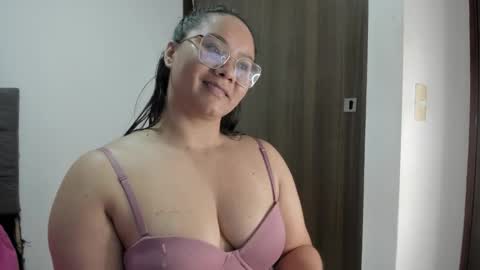 Snapshot of elisa_connors18 chatting on 09.20.25 online show from 09.20.25