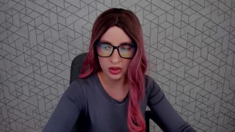 Snapshot of elisabethmills chatting on 02.13.25 Elisabeth online show from 02.13.25