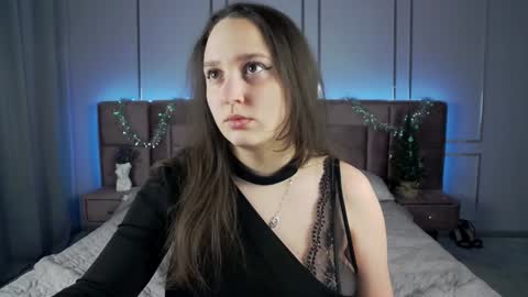 Snapshot of elisaminix_ chatting on 01.08.25 Elison online show from 01.08.25