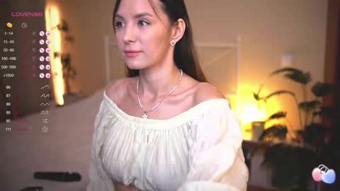 Snapshot of elise_bryk chatting on 10.16.25 hiIm Elise online show from 10.16.25