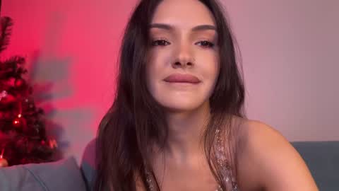 Snapshot of elisonnina chatting on 12.28.24 Nina online show from 12.28.24