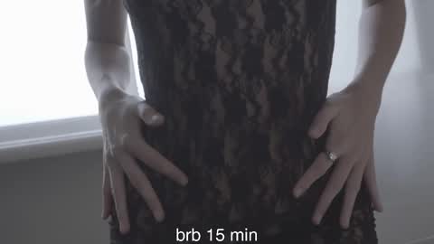 Snapshot of elisonnina chatting on 02.28.25 Nina online show from 02.28.25