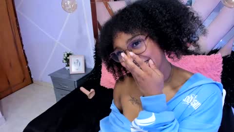 Snapshot of elit_noa chatting on 02.05.25 elit noa online show from 02.05.25