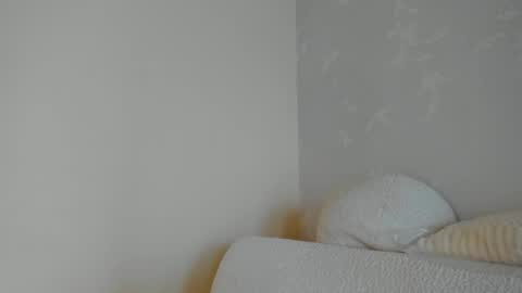Snapshot of eliza_sanz chatting on 02.15.25 My name is ElizaPVT is open online show from 02.15.25