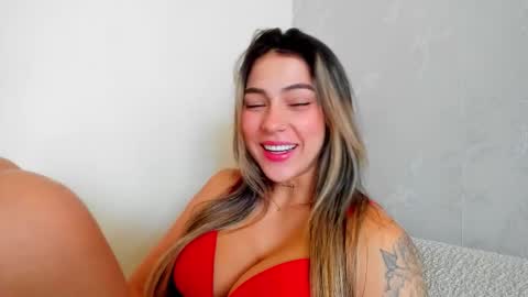 Snapshot of eliza_sanz chatting on 09.12.25 My name is ElizaPVT is open online show from 09.12.25