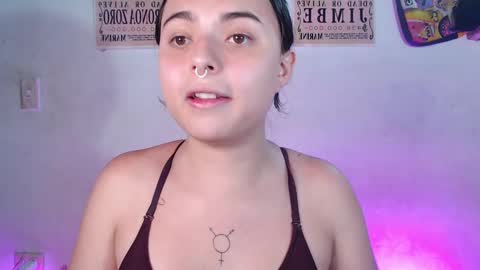 Snapshot of elizabeth_taylorxxx chatting on 02.21.25 Elizabeth Taylor online show from 02.21.25