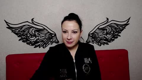 ElizabethSho online show from 12.05.24