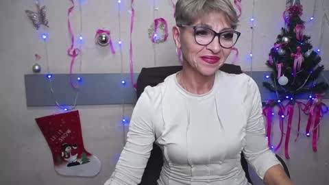 EllaBonito online show from 12.24.24