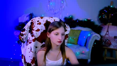 Snapshot of ellahorton chatting on 12.15.24 Ella online show from 12.15.24