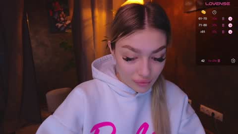 ellamilla online show from 01.06.25